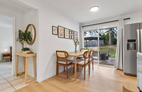 Peaceful Family Retreat Home w Firepit n Grill - Foto 4