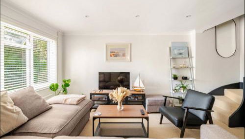 Modern Coastal Cottage, Hottub, Parking, Pets welcome - Foto 2