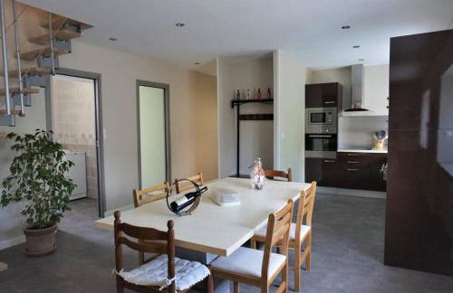 MAGNANERIE LEONY : Maison au calme avec jardin - Foto 12