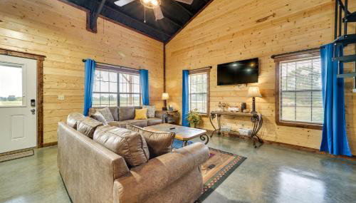 Pet-Friendly Eagletown Home about 3 Mi to Kayaking! - Photo 4