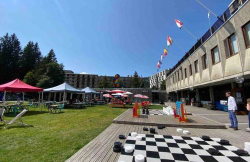 Vue panoramique sur les montagnes plein Sud - T2 Skis aux pieds, Piscine & Spa - Foto 42