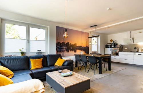 Old Merchant on the Baltic Sea Beach - Photo 7