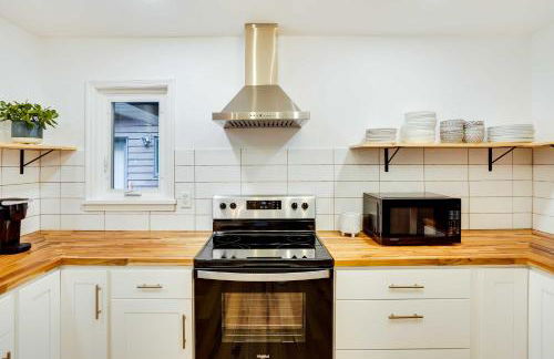 Fully Remodeled Saugerties Retreat on 7 Acres! - Foto 13