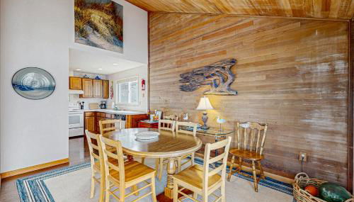 At The Seaside - Foto 5