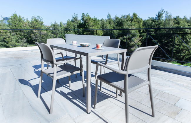 Marousi Modern Green Oasis with Balcony - Foto 14