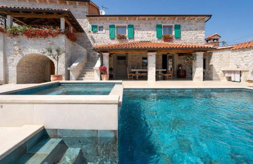 Mediterrane Steinvilla mit Privatpool, Whirlpool, Darts, Billard, Tischtennis, Gym - Foto 31