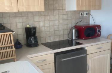 Petite maison à proximité commerces et plage - Foto 8