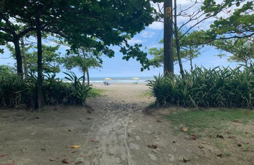 Condomínio Maitinga. (Pé na areia) - Foto 44
