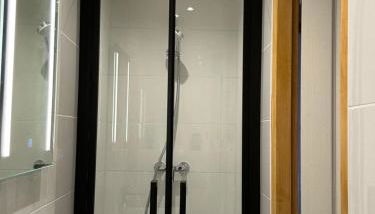 F ou d'Lac - Foto 2, Shower