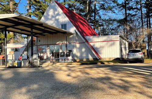 Gorgeous Cabin with Beautiful Views of Toledo Bend Lake for a Relaxing Couples Getaway in Hemphill, Texas - Foto 38