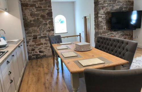 THE HAYLOFT CHESHIRE - Photo 28