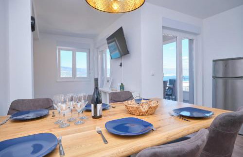 Queen's Lodge Mastrinka by Litto - Photo 52