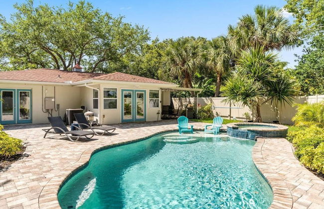 Home with Pool & Hot Tub Close to Beach - Foto 21