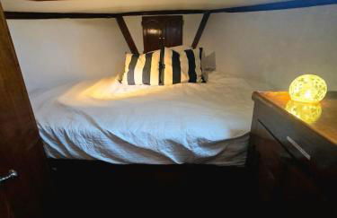 43' Classic Trawler 5 Star Resort Pools, Views, Dining Free Shuttle to Downtown - Photo 5