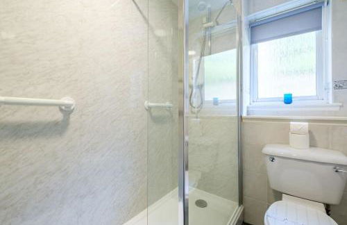 Monicas Apartment Lovely ground floor 2 bedroom serviced apartment - Foto 3