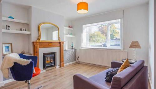 Relax with the whole family at the cosy cottage - Business rates available please enquire - Foto 2