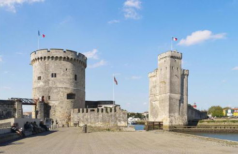 2 Bedroom Amazing Home In Ars-En-Ré - Foto 30