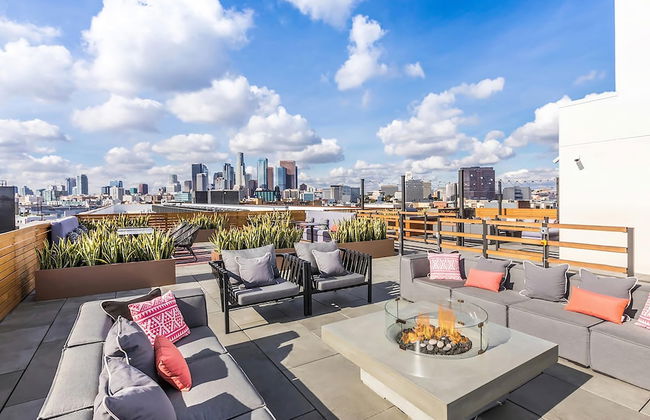 Stylish 2BR Near Dodgers Stadium by Oneluxstay - Foto 24