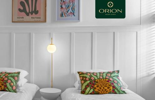 ORION SHORT STAYS is a Renewable Energy Specialist accommodation Provider based in Dundee, We have many properties available for large groups, ASK us for more details and for Custom Quotes, Many properties close to the PORTs and for Large Teams of 100 - Foto 8