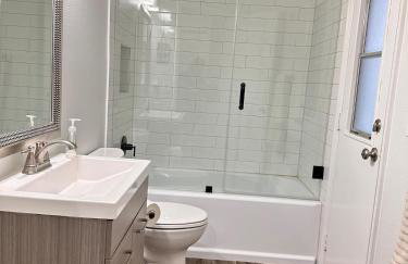 Beautiful 5BR home near Disney with private pool, large yard & BBQ - Foto 35