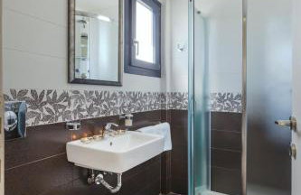 Frini Studios - Photo 39