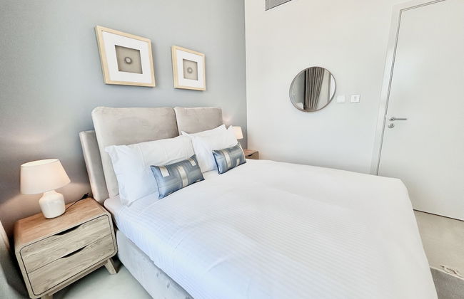 Luxurious 2B in Downtown Views With Dubai Mall Access - Photo 4