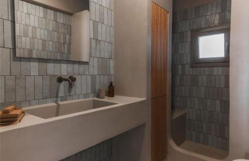 Siora of Paros - Ammiralis & Castelis - Photo 6