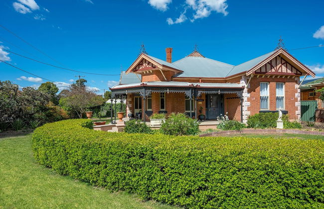'Lauralla' by Your Innkeeper Mudgee - Photo 33