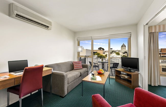 Melbourne Carlton Central Apartment Hotel - Photo 1