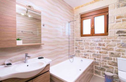 Villa Harmony in Kamilari and Villa Joy in Kamilari - Photo 69