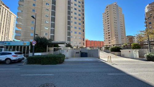 Magnifica ubicación ,amplio ,luminoso, a 50 m de la playa - Photo 3