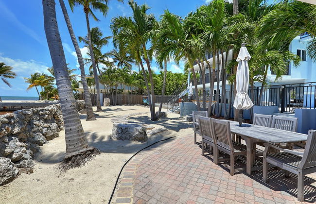 Luxury Beachfront Home With Pool In Islamorada 3 Bedroom Home by RedAwning - Photo 35