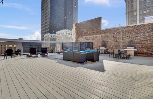 Luxury lofts, Downtown, Playhouse Sq, Near Stadium and Arena, Fire Pit, Rooftop deck, BBQ, Parking -fcfs, Close to EVERYTHIHNG! - Foto 21