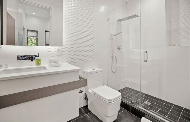 Crescent Heights - Photo 14