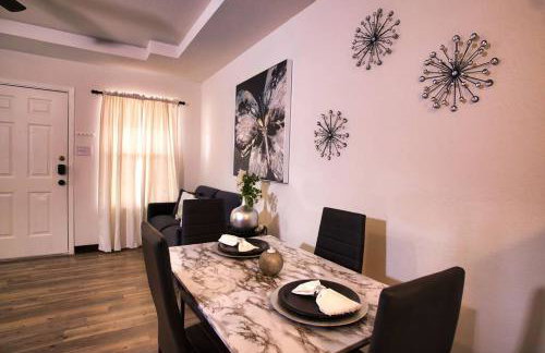 Chic & Cozy 2 bedroom - 1 bathroom - RATED BEST - Foto 35