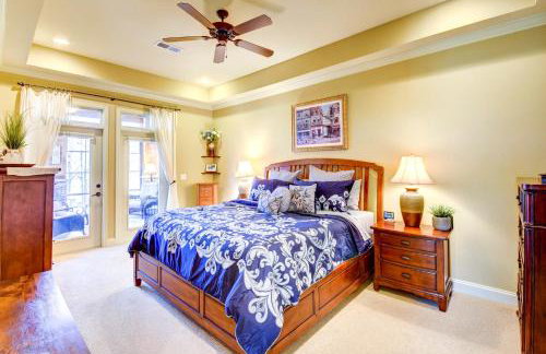 West Union Townhome with Patio and Lake View - Foto 16