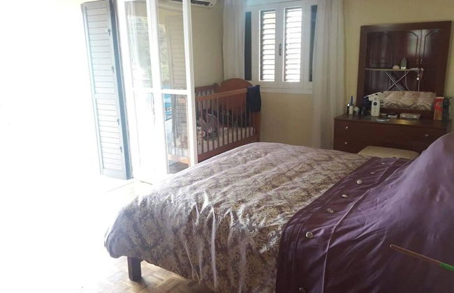 Immaculate 4-bed Apartment in Larnaca - Photo 3