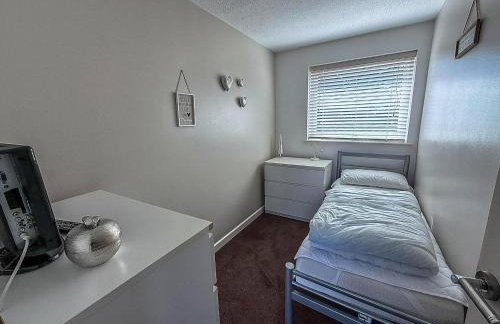 Lovely 5 Berth Bungalow At Waterside Village Park In Corton Ref 14006W - Photo 17