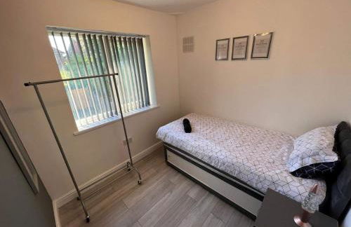 Cosy, Modern Home Near BHX, NEC and City Centre - Foto 44