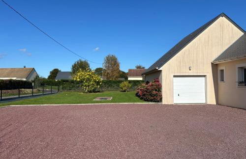 La clé des champs Maison plain pied lumineuse bien équipée, séjour spacieux, belle terrasse aménagée, garage, grand jardin clos, parking, près de Bayeux et Omaha Beach, chiens bienvenus - Foto 39