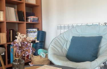 Luxurious and spacious ensuite and lounge with ping pong table - Perfect to rest near the beach - Foto 16