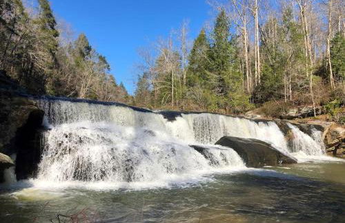 Charming Romantic Lakefront Cottage or Guest Room Depending on Availability Near Golf - Foto 47