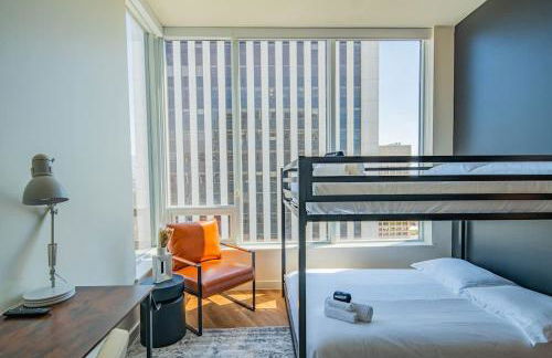 Elegant 28th Floor High Rise, Gym, Parking, Pool, Golf - Photo 36