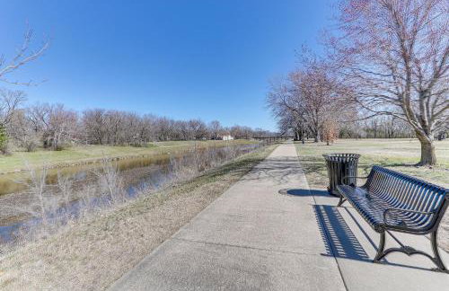 Riverfront Newton Vacation Rental Near Wichita! - Foto 27