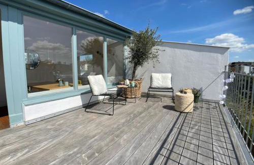 Helle Dachgeschosswohnung mit großer Südterrasse - Foto 8