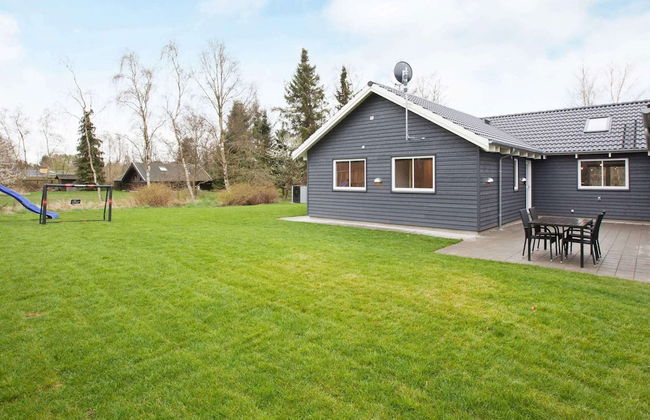 18 Person Holiday Home in Hojby - Photo 45