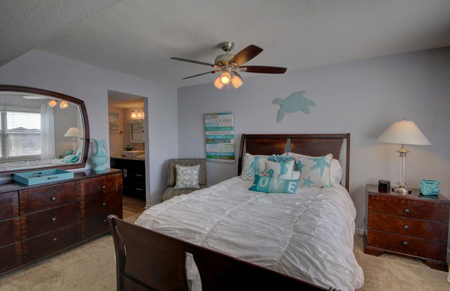 243 El Matador 2 Bedroom Condo by RedAwning - Photo 2