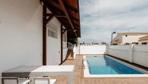Chalet con piscina privada a 200 m de la playa - Foto 4, sunbed