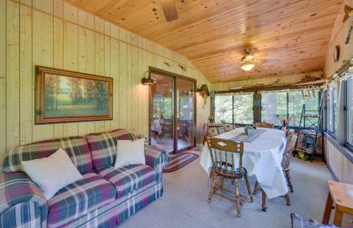 Grill and Fire Pit Waterfront Cameron Retreat! - Foto 14