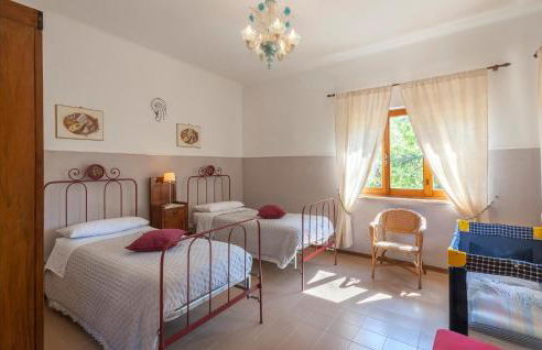 Gorgeous Home In Ponzano Di Fermo - Foto 18